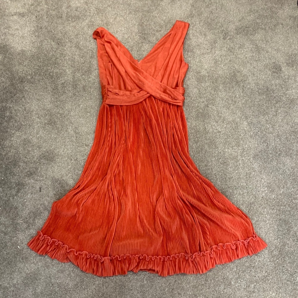 Red/pink dress